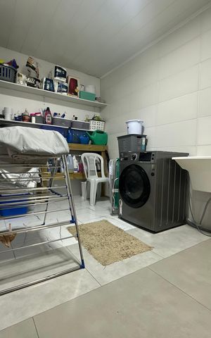 Apartamento para alugar com 429m², 3 quartos e 1 vaga Apartamento para alugar com 429m², 3 quartos e 1 vagaLavanderia