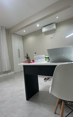 Apartamento para alugar com 429m², 3 quartos e 1 vaga Apartamento para alugar com 429m², 3 quartos e 1 vagaEscritório