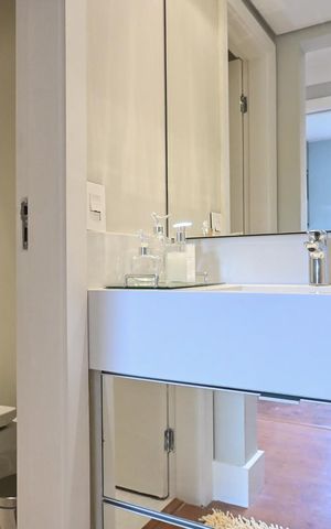 Apartamento para alugar com 68m², 2 quartos e 2 vagasBanheiro