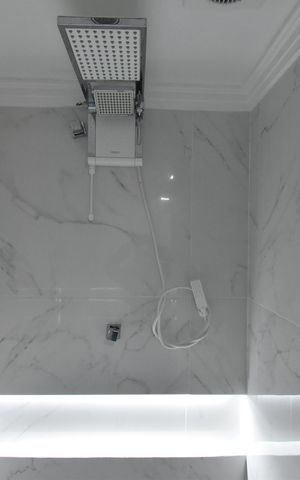 Casa à venda com 160m², 3 quartos e 3 vagasBanheiro 1