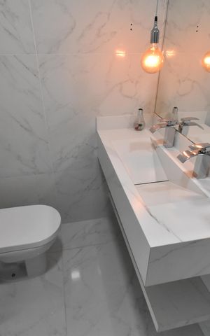 Casa à venda com 160m², 3 quartos e 3 vagasBanheiro 1