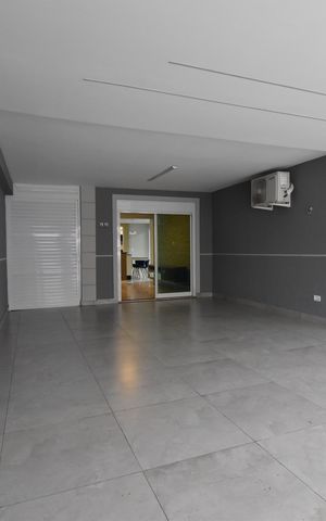 Casa à venda com 160m², 3 quartos e 3 vagasGaragem