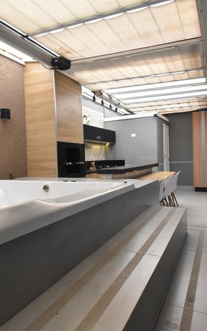 Casa à venda com 160m², 3 quartos e 3 vagasOfurô