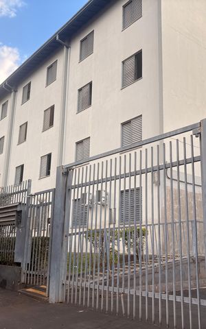 Apartamento para alugar com 50m², 2 quartos e 1 vaga Apartamento para alugar com 50m², 2 quartos e 1 vagaFachada