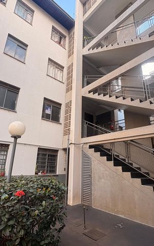 Apartamento para alugar com 50m², 2 quartos e 1 vaga Apartamento para alugar com 50m², 2 quartos e 1 vagaFachada bloco