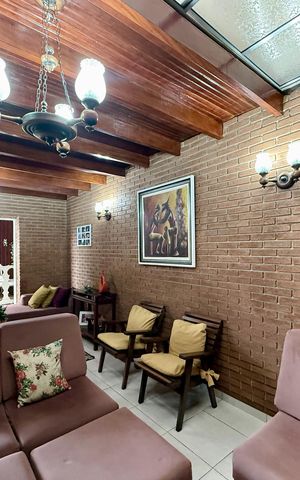 Casa à venda com 145m², 2 quartos e 1 vaga Casa à venda com 145m², 2 quartos e 1 vagaSala