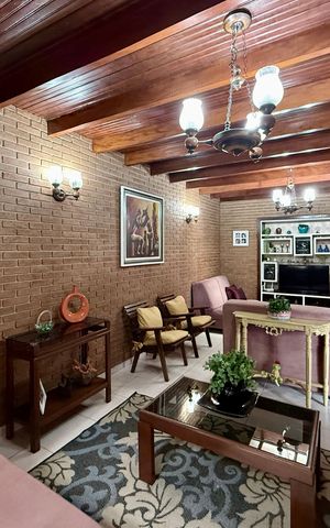 Casa à venda com 145m², 2 quartos e 1 vaga Casa à venda com 145m², 2 quartos e 1 vagaSala