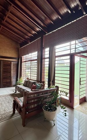 Casa à venda com 145m², 2 quartos e 1 vaga Casa à venda com 145m², 2 quartos e 1 vagaSala