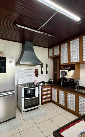 Casa à venda com 145m², 2 quartos e 1 vaga Casa à venda com 145m², 2 quartos e 1 vagaCozinha