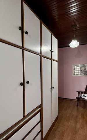 Casa à venda com 145m², 2 quartos e 1 vaga Casa à venda com 145m², 2 quartos e 1 vagaCloset Quarto 1