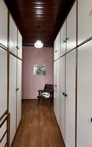 Casa à venda com 145m², 2 quartos e 1 vaga Casa à venda com 145m², 2 quartos e 1 vagaCloset Quarto 1