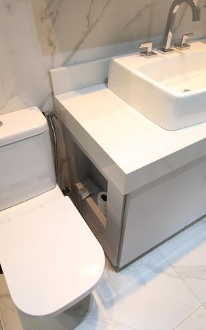 Apartamento para alugar com 103m², 2 quartos e 3 vagasBanheiro da suíte