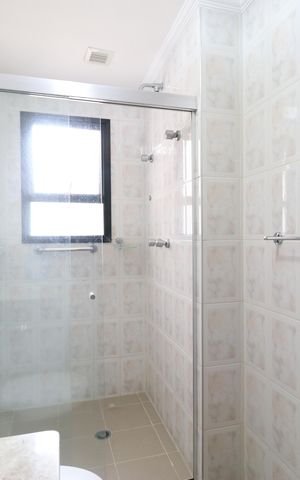 Apartamento para alugar com 145m², 4 quartos e 3 vagasBanheiro da Suíte 1