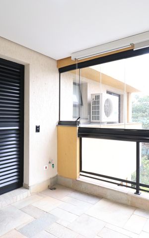 Apartamento para alugar com 145m², 4 quartos e 3 vagasVaranda quarto 1