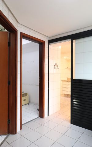 Apartamento para alugar com 145m², 4 quartos e 3 vagasCozinha e Área de serviço 