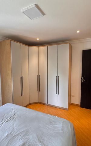 Casa de condomínio para alugar com 550m², 4 quartos e 6 vagas Casa de condomínio para alugar com 550m², 4 quartos e 6 vagasQuarto 2
