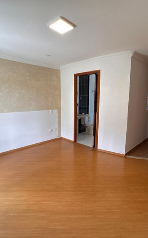 Casa de condomínio para alugar com 550m², 4 quartos e 6 vagas Casa de condomínio para alugar com 550m², 4 quartos e 6 vagasQuarto 1