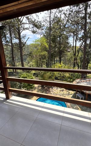Casa de condomínio para alugar com 550m², 4 quartos e 6 vagas Casa de condomínio para alugar com 550m², 4 quartos e 6 vagasVista do Quarto 1