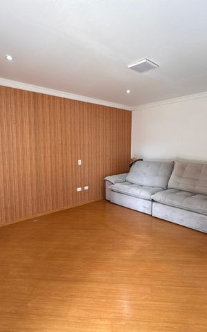 Casa de condomínio para alugar com 550m², 4 quartos e 6 vagas Casa de condomínio para alugar com 550m², 4 quartos e 6 vagasQuarto 3