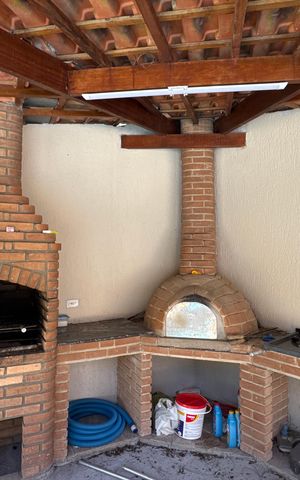 Casa de condomínio para alugar com 550m², 4 quartos e 6 vagas Casa de condomínio para alugar com 550m², 4 quartos e 6 vagasChurrasqueira