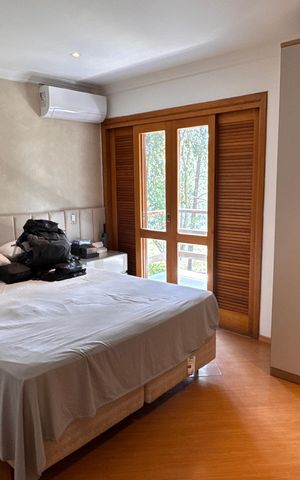 Casa de condomínio para alugar com 550m², 4 quartos e 6 vagas Casa de condomínio para alugar com 550m², 4 quartos e 6 vagasQuarto 2
