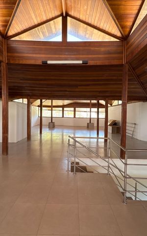 Casa de condomínio para alugar com 550m², 4 quartos e 6 vagas Casa de condomínio para alugar com 550m², 4 quartos e 6 vagasSalão de Festas