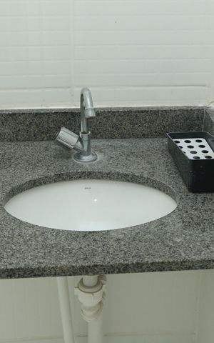 Apartamento para alugar com 48m², 2 quartos e 1 vagaBanheiro - torneira