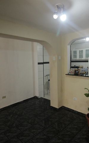 Casa para alugar com 70m², 2 quartos e sem vagaSala