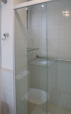Apartamento à venda com 68m², 2 quartos e 1 vaga Apartamento à venda com 68m², 2 quartos e 1 vagaBanheiro Social