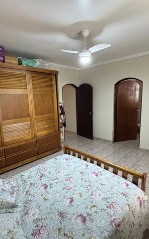 Casa à venda com 280m², 3 quartos e 2 vagas Casa à venda com 280m², 3 quartos e 2 vagasSuite