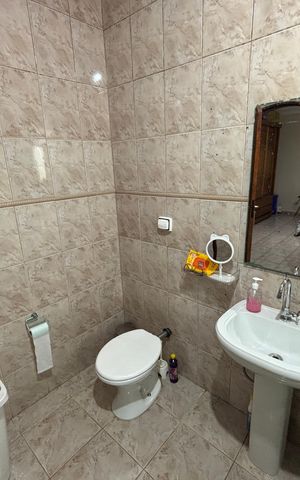 Casa à venda com 280m², 3 quartos e 2 vagas Casa à venda com 280m², 3 quartos e 2 vagasBanheiro suíte