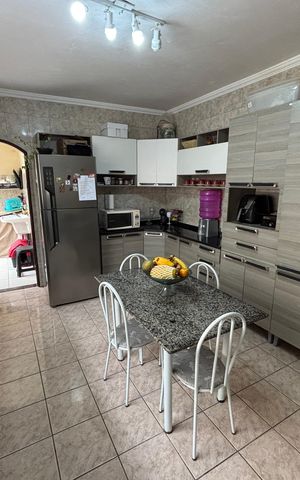 Casa à venda com 280m², 3 quartos e 2 vagas Casa à venda com 280m², 3 quartos e 2 vagasCozinha