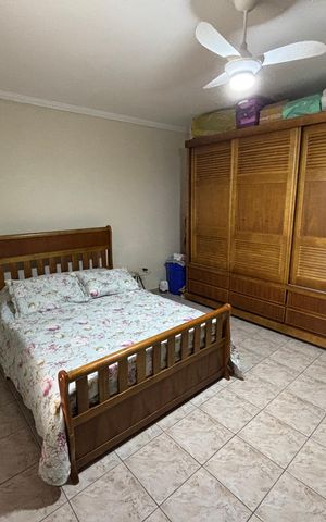Casa à venda com 280m², 3 quartos e 2 vagas Casa à venda com 280m², 3 quartos e 2 vagasSuite