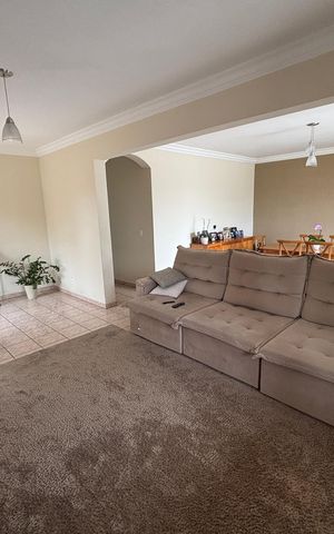 Casa à venda com 280m², 3 quartos e 2 vagas Casa à venda com 280m², 3 quartos e 2 vagasSala de estar