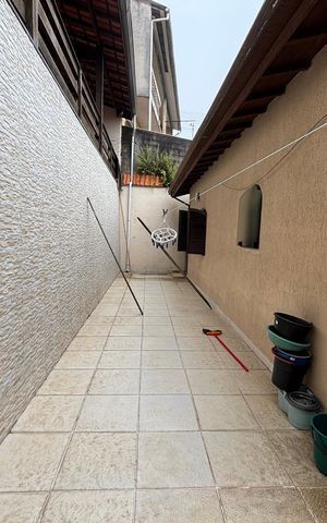 Casa à venda com 280m², 3 quartos e 2 vagas Casa à venda com 280m², 3 quartos e 2 vagasQuintal