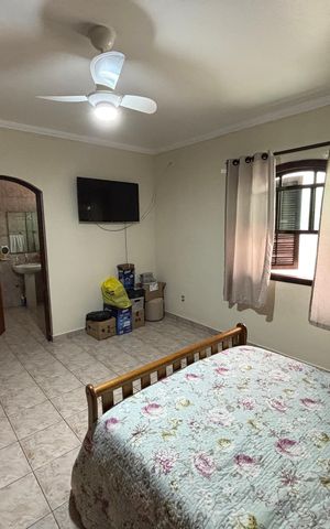 Casa à venda com 280m², 3 quartos e 2 vagas Casa à venda com 280m², 3 quartos e 2 vagasSuite