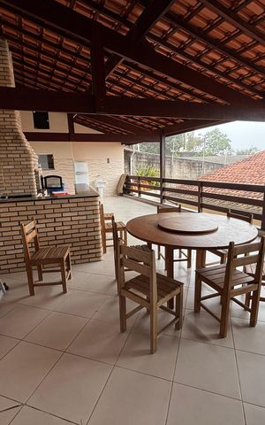 Casa à venda com 280m², 3 quartos e 2 vagas Casa à venda com 280m², 3 quartos e 2 vagasChurrasqueira