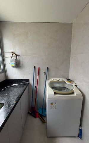 Apartamento à venda com 45m², 2 quartos e 1 vaga Apartamento à venda com 45m², 2 quartos e 1 vagaCozinha e Área de Serviço