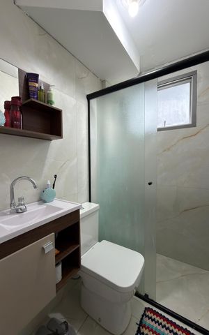Apartamento à venda com 45m², 2 quartos e 1 vaga Apartamento à venda com 45m², 2 quartos e 1 vagaBanheiro Social