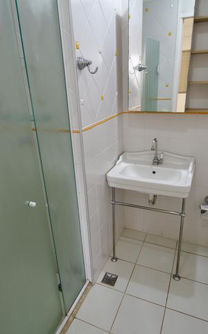 Apartamento para alugar com 65m², 2 quartos e 1 vagaBanheiro