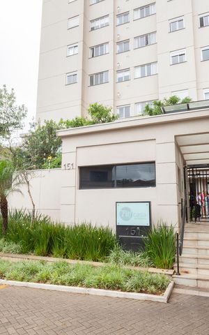 Apartamento para alugar com 42m², 2 quartos e 1 vagaFachada e portaria