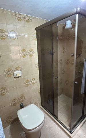 Casa à venda com 260m², 5 quartos e 4 vagasBanheiro Social 2