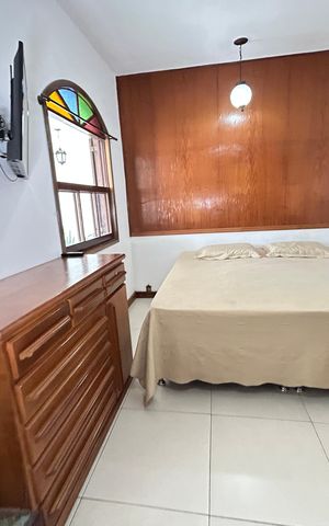 Casa à venda com 260m², 5 quartos e 4 vagasQuarto 4 - Suíte