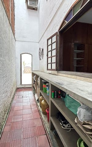 Casa à venda com 260m², 5 quartos e 4 vagasÁrea de Serviço