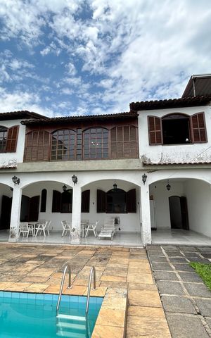 Casa à venda com 260m², 5 quartos e 4 vagasFachada