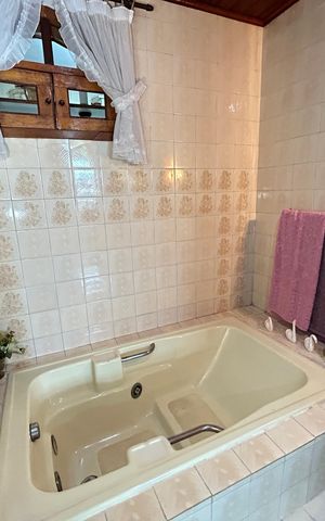Casa à venda com 260m², 5 quartos e 4 vagasBanheiro Social 1
