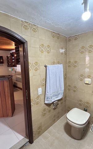 Casa à venda com 260m², 5 quartos e 4 vagasBanheiro Social 2