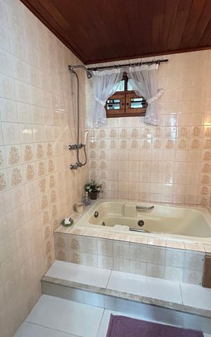 Casa à venda com 260m², 5 quartos e 4 vagasBanheiro Social 1