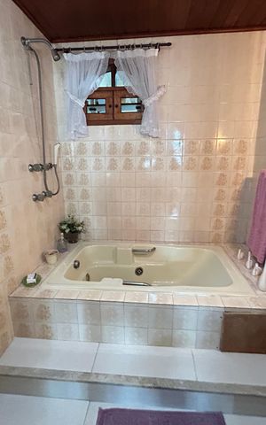 Casa à venda com 260m², 5 quartos e 4 vagasBanheiro Social 1