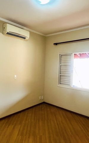 Casa para alugar com 105m², 2 quartos e 3 vagas